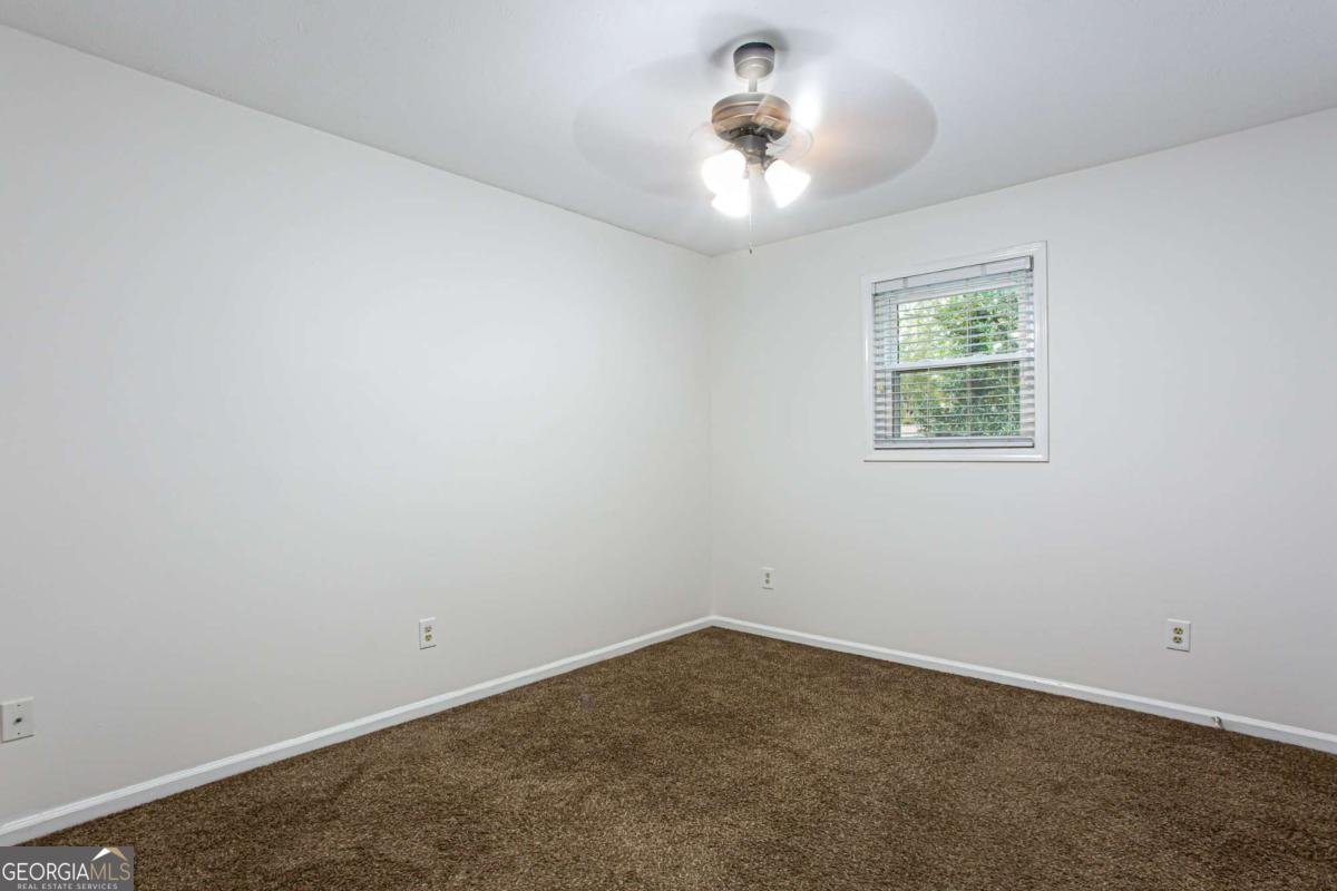 954 Camp Creek Drive Lilburn - 17