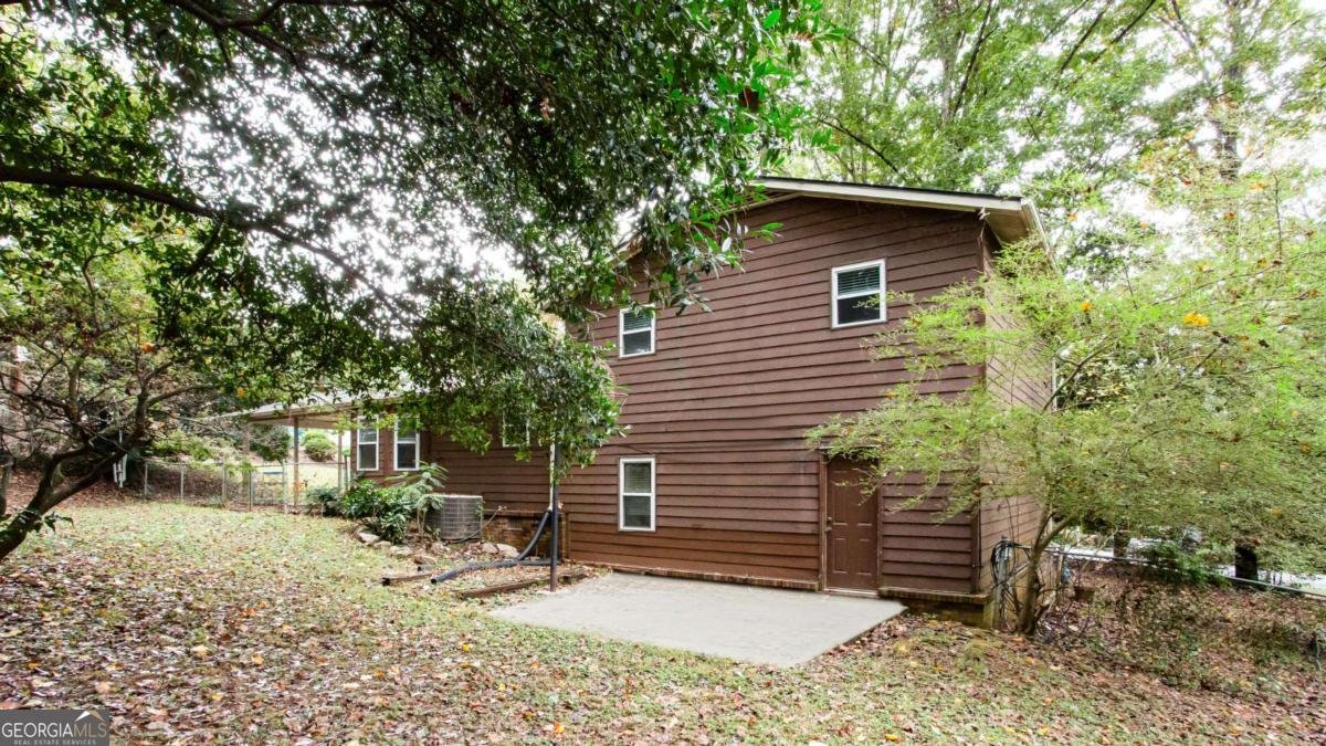 954 Camp Creek Drive Lilburn - 2