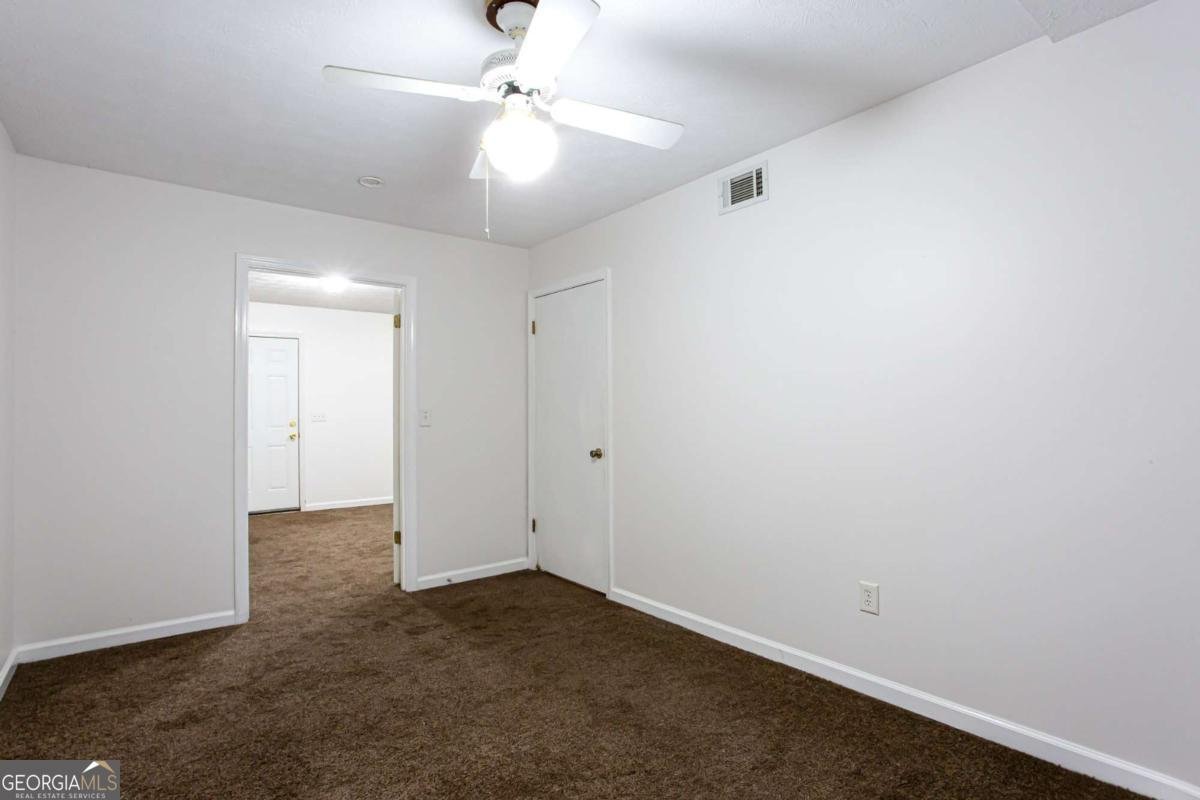 954 Camp Creek Drive Lilburn - 24