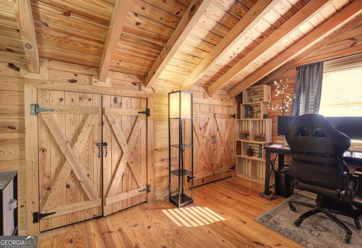 647 KnightBottom Road Fairmount - 12