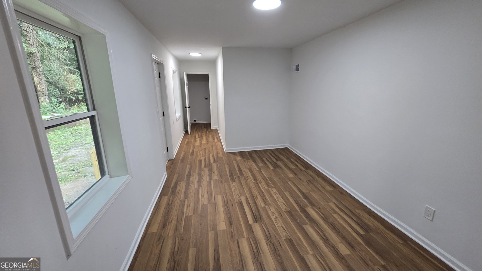 2084 Snow Road Atlanta - 1