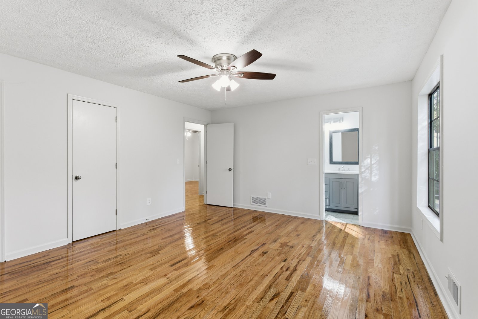 235 Sabrina Court Woodstock - 17