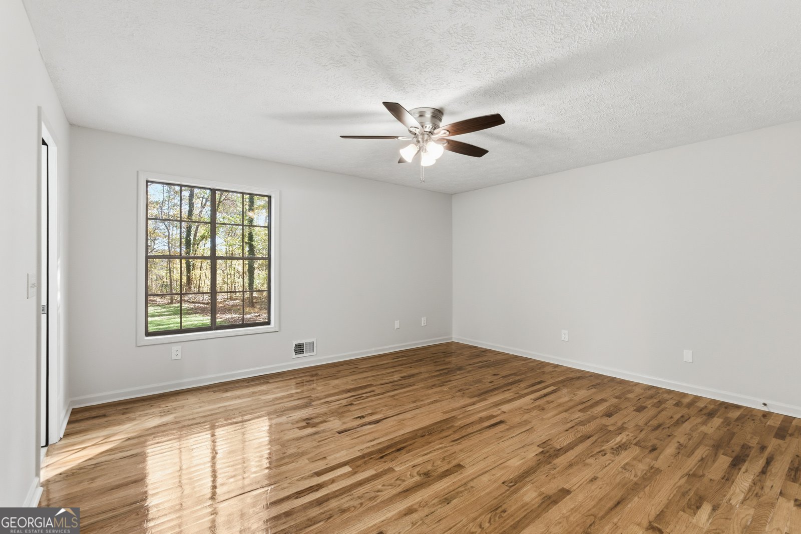 235 Sabrina Court Woodstock - 28