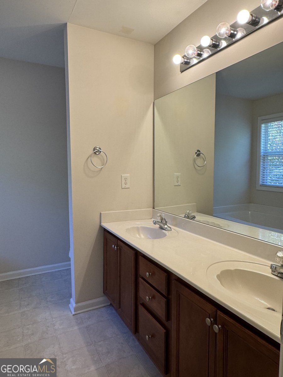 893 port west drive auburn - 24