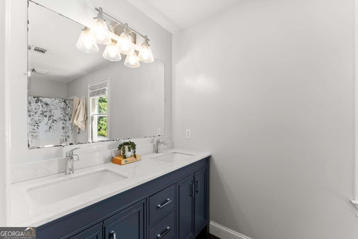 2831 Village Court Gainesville - 27