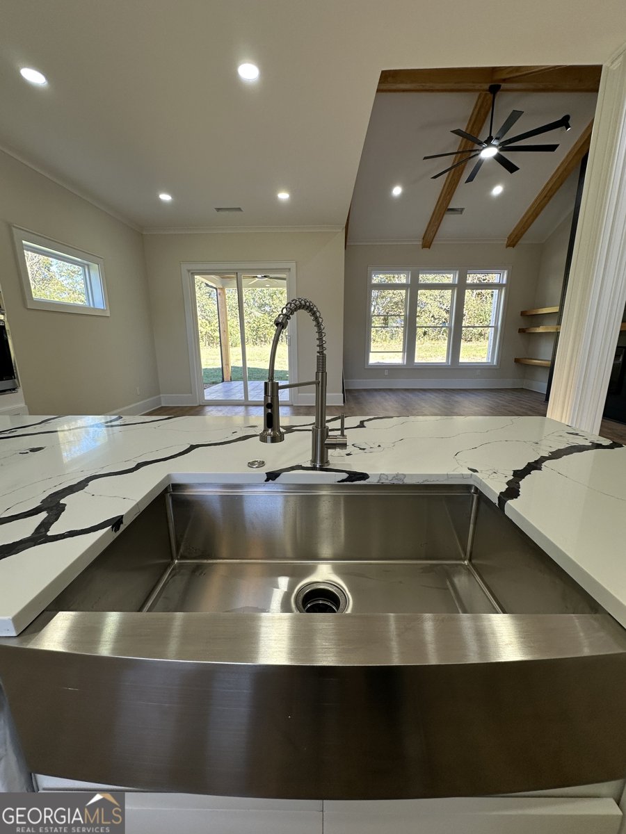 3354 Plainview Road Maysville - 46