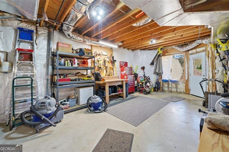 169 Retreat Dallas - 40