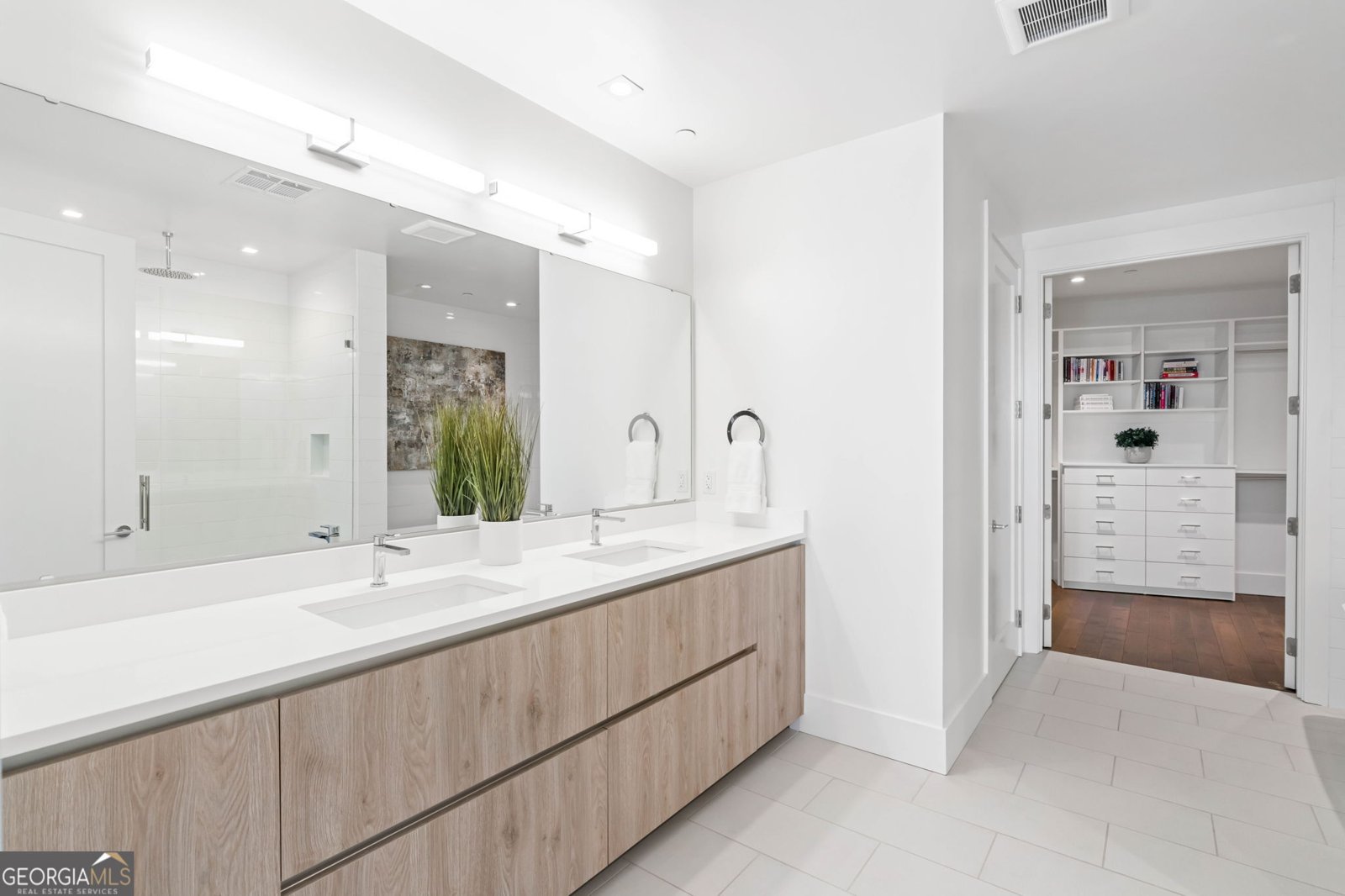 3107 Peachtree Road Atlanta - 33