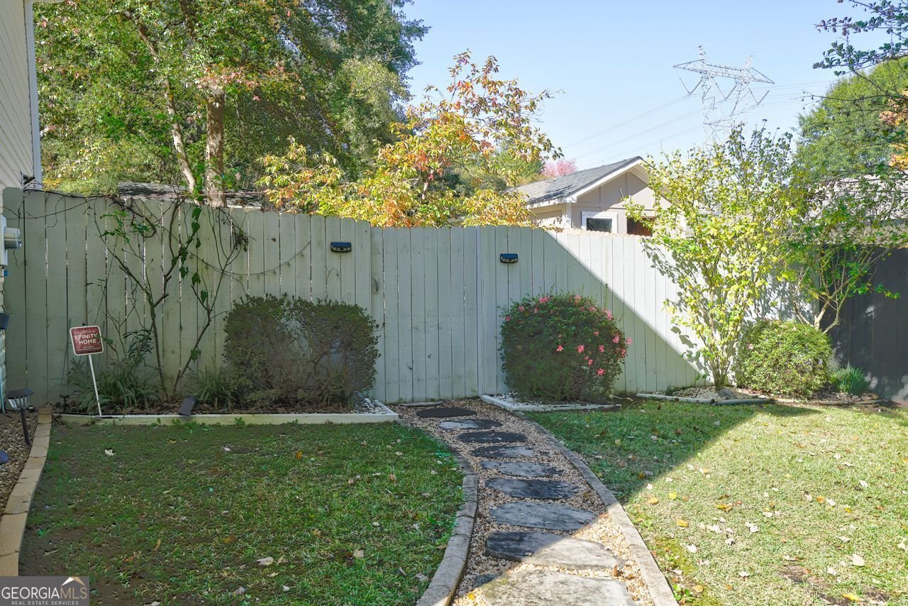 5381 STATION Circle Norcross - 22