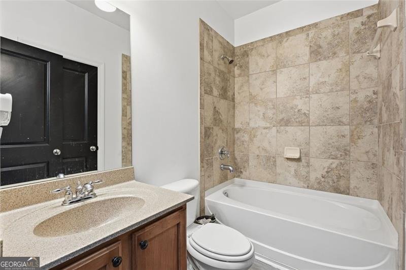 9931 MANCUNIAN Douglasville - 18