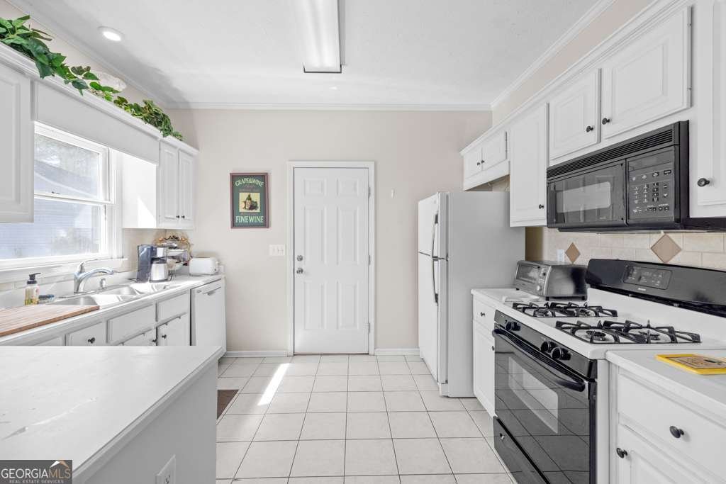 300 The Esplanade Way Loganville - 13