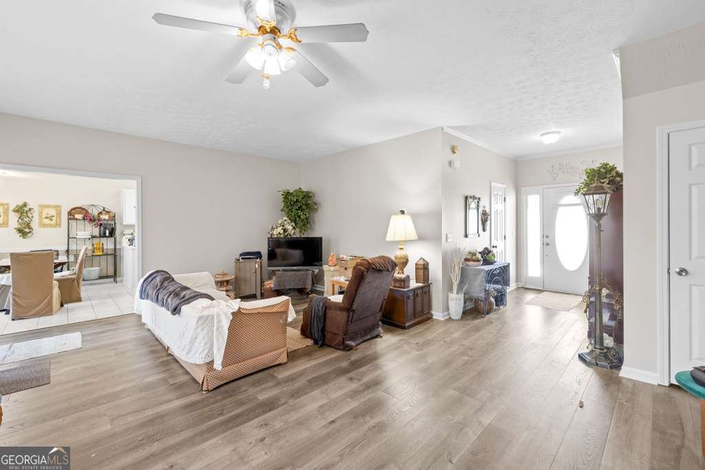 300 The Esplanade Way Loganville - 7