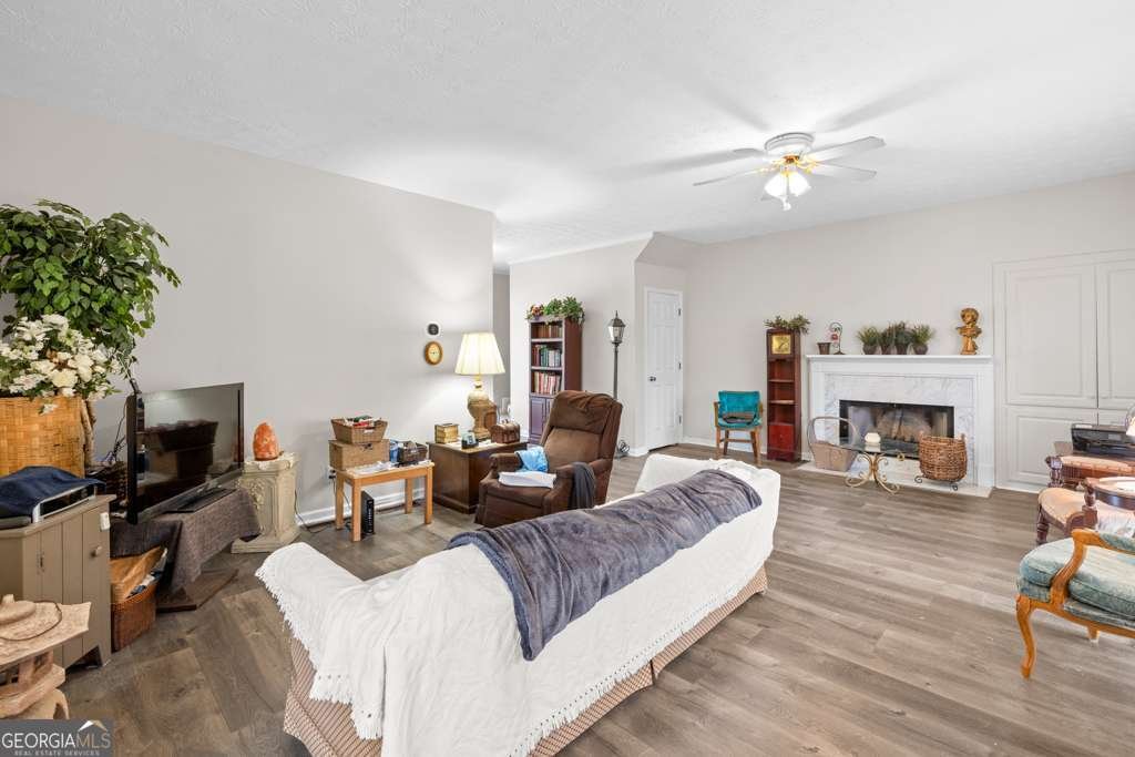 300 The Esplanade Way Loganville - 8