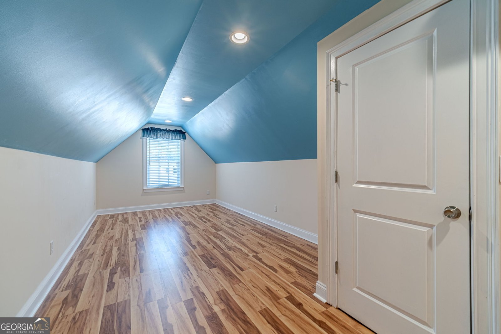 654 Huntington Trace Winder - 42