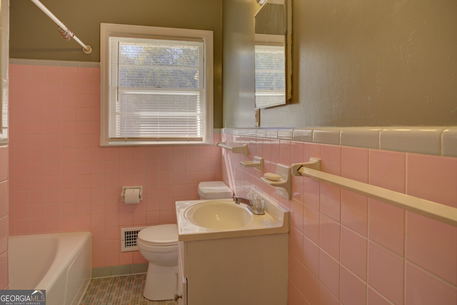 9174 Flat Shoals Road Covington - 24