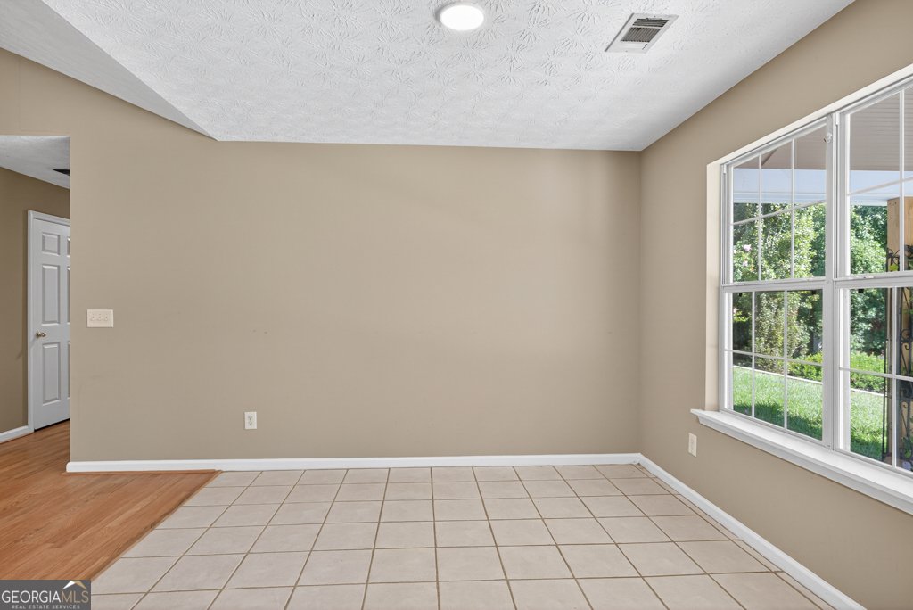 575 Mackinaw Drive Bethlehem - 21