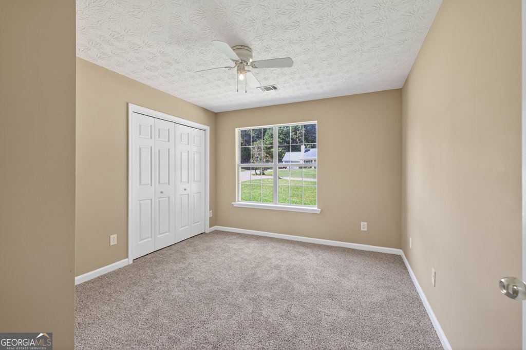 575 Mackinaw Drive Bethlehem - 37