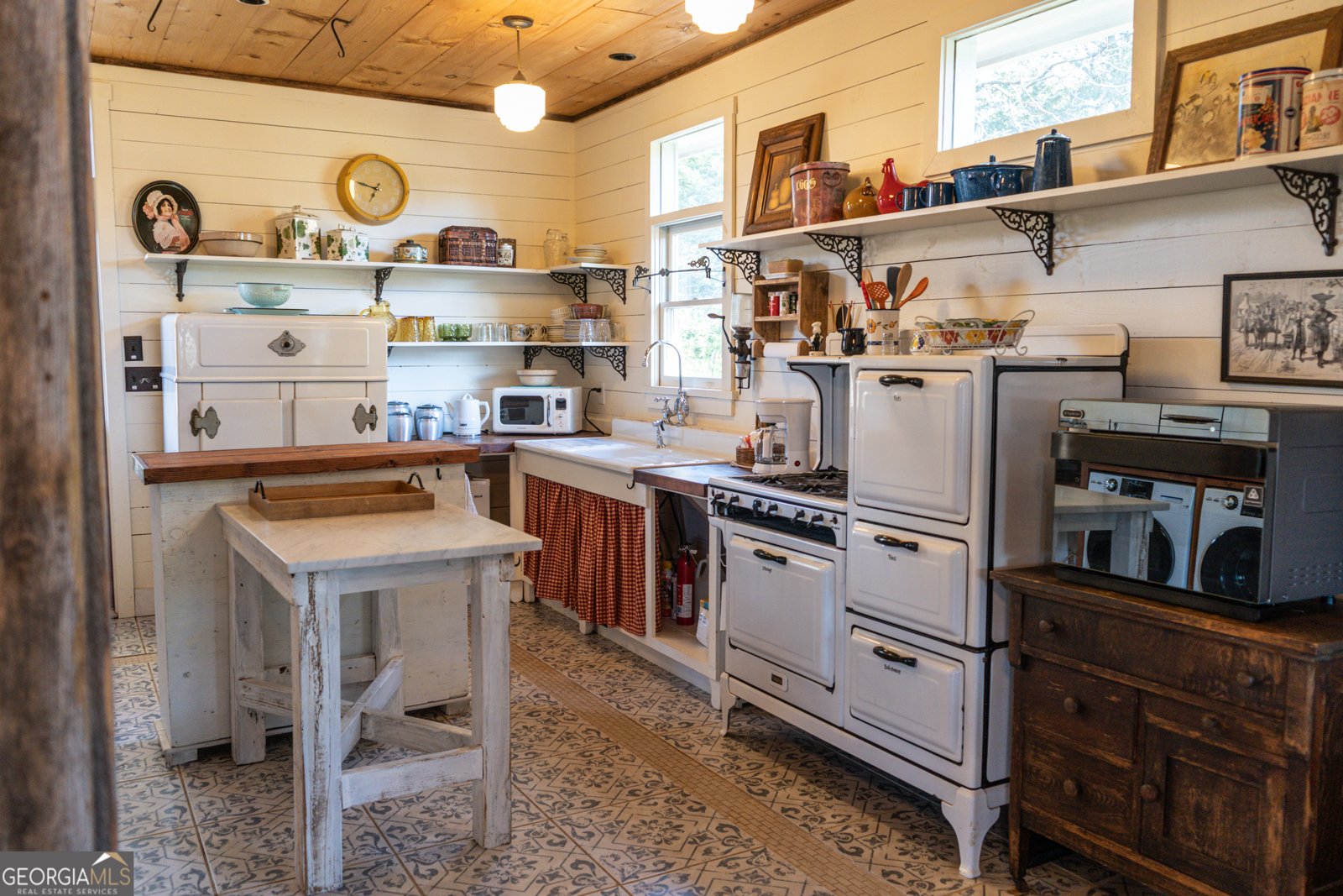 108 Underwood Street Cleveland - 11