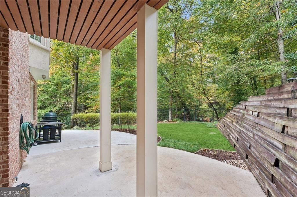 992 Wescott Lane Atlanta - 23