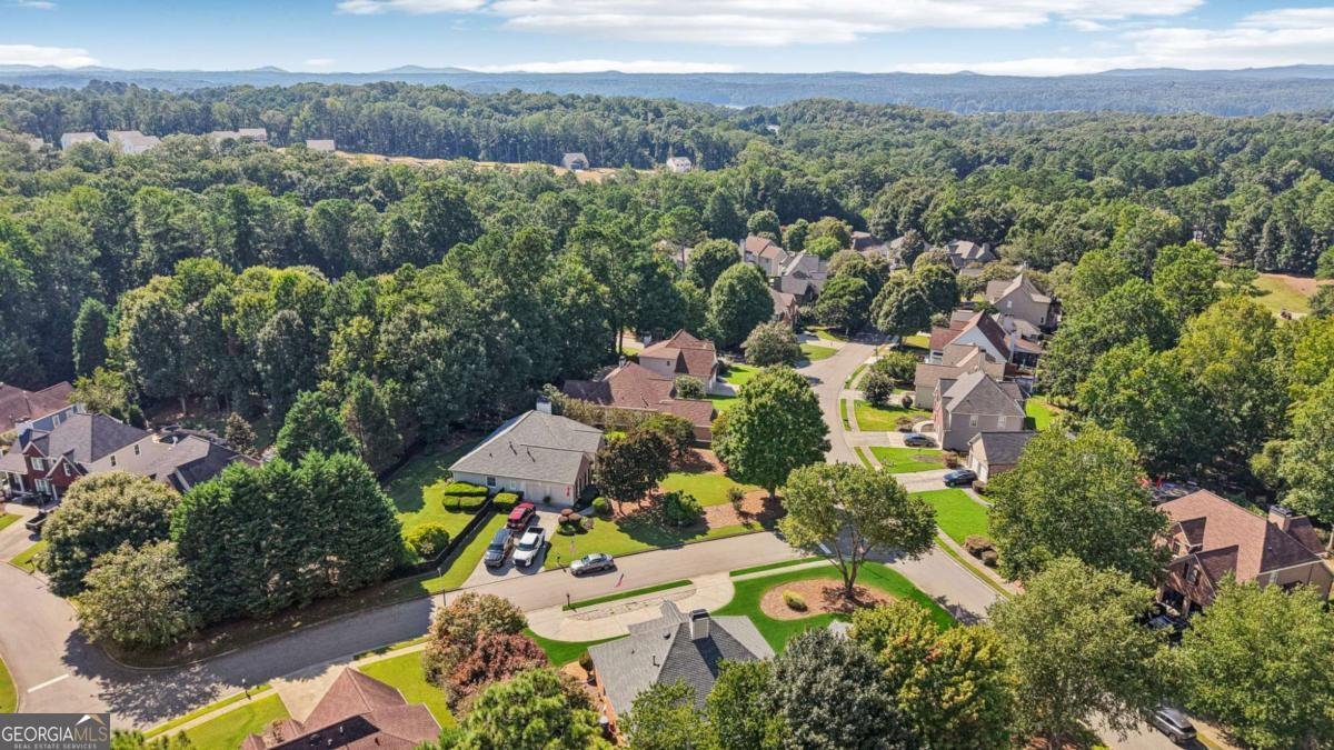 601 Redwood Lane Canton - 64