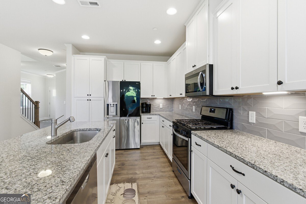 319 Hayden Circle Woodstock - 2