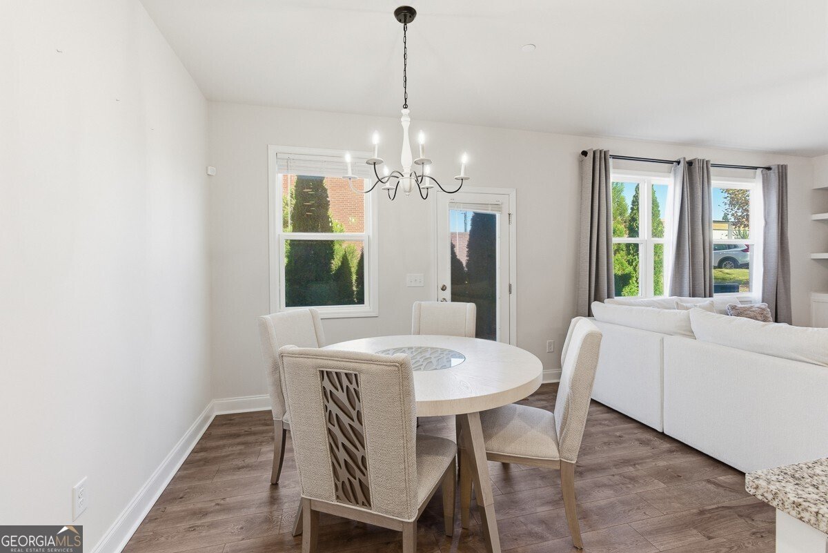 319 Hayden Circle Woodstock - 3