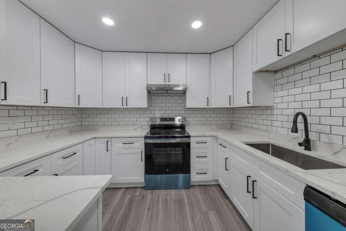 945 King Road Riverdale - 18