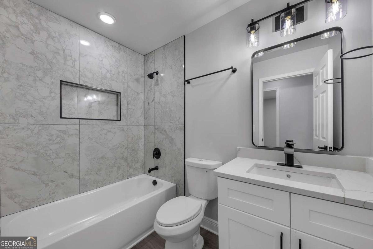 945 King Road Riverdale - 25