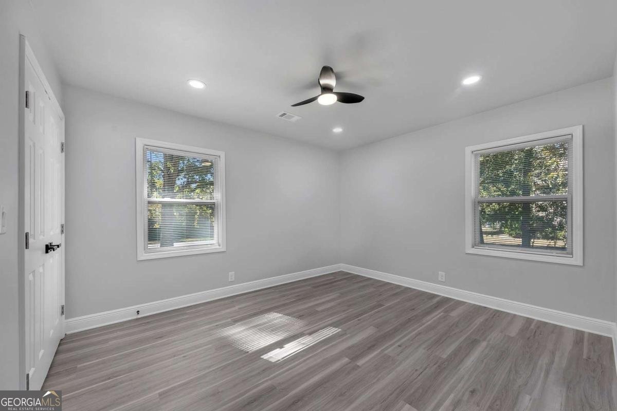 945 King Road Riverdale - 29