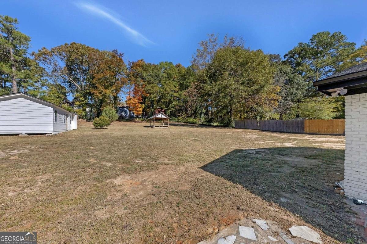 945 King Road Riverdale - 34