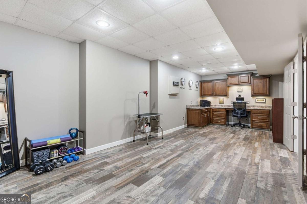 5995 Lake Windsor Parkway Buford - 33