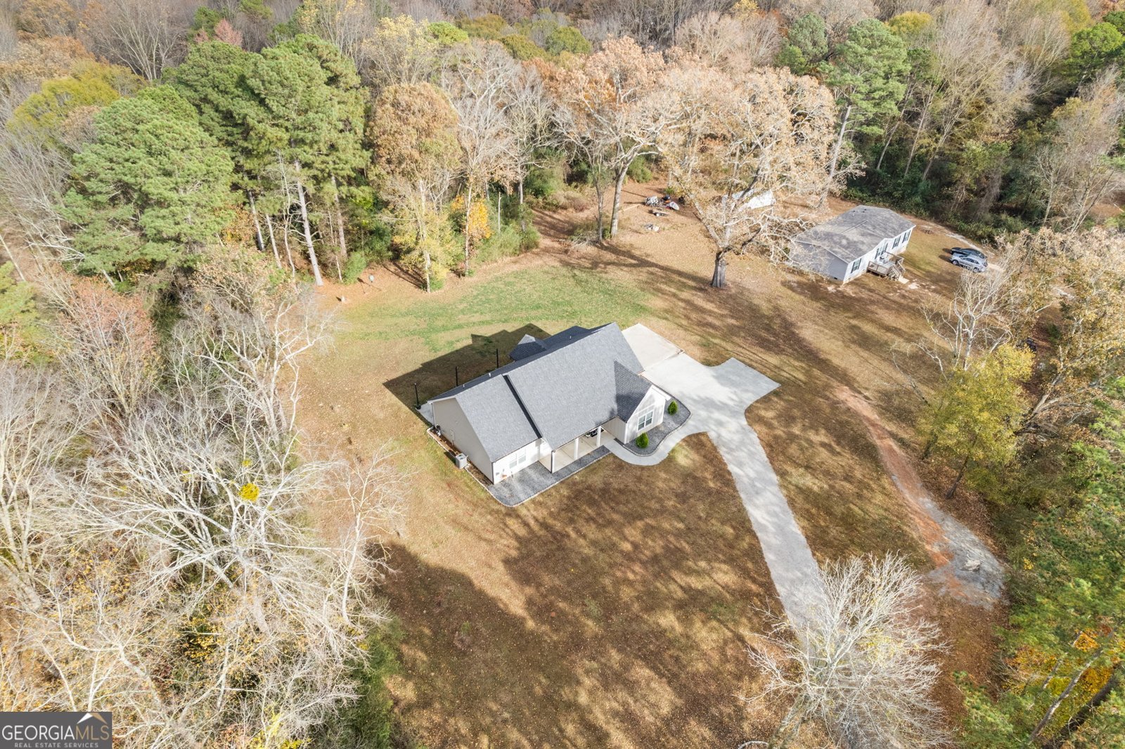 4201 Holly Springs Road Gillsville - 28