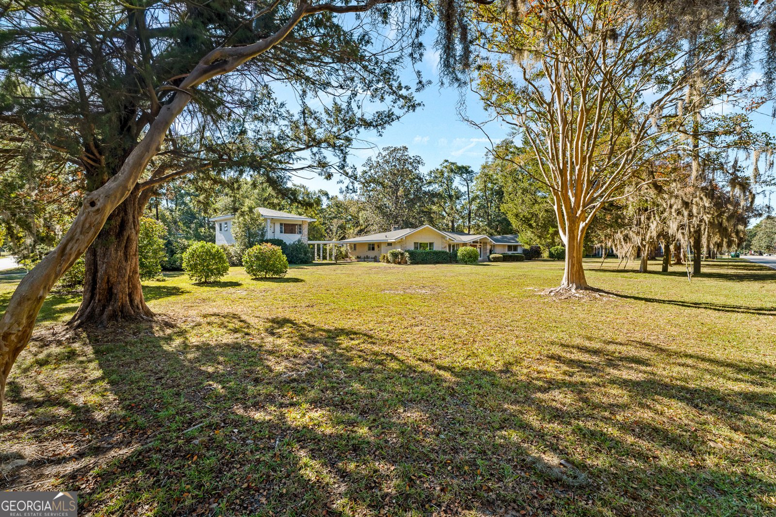 904 Ash Street Springfield - 4