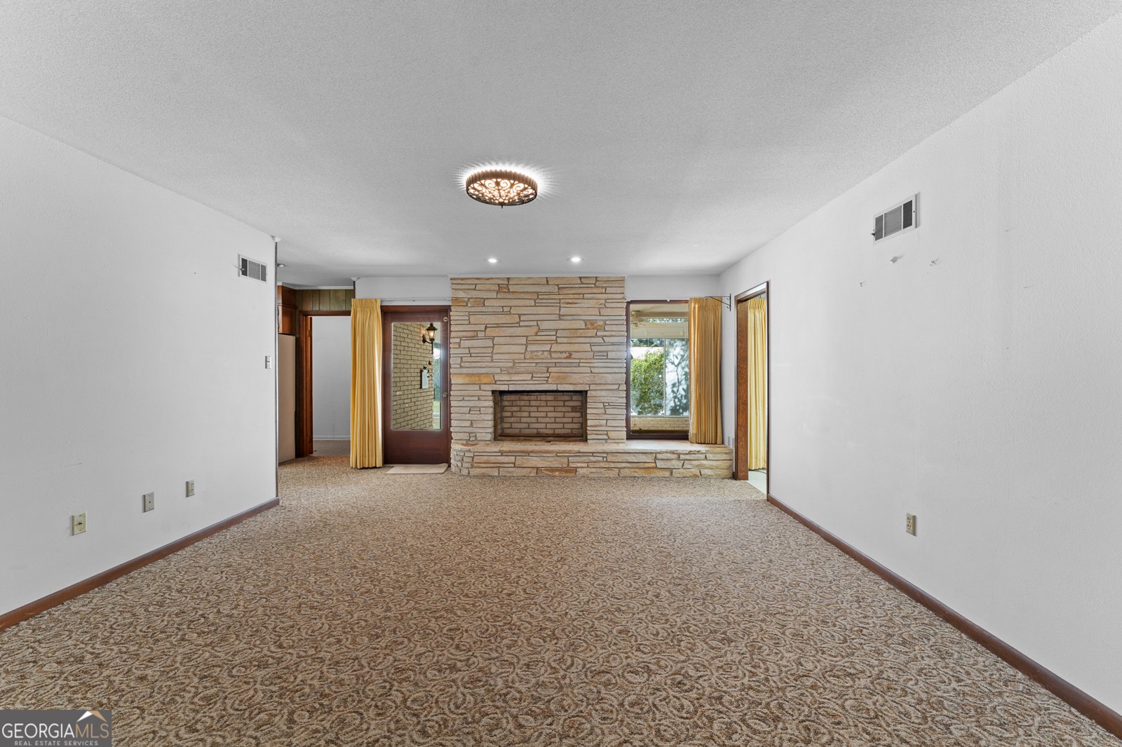 904 Ash Street Springfield - 68