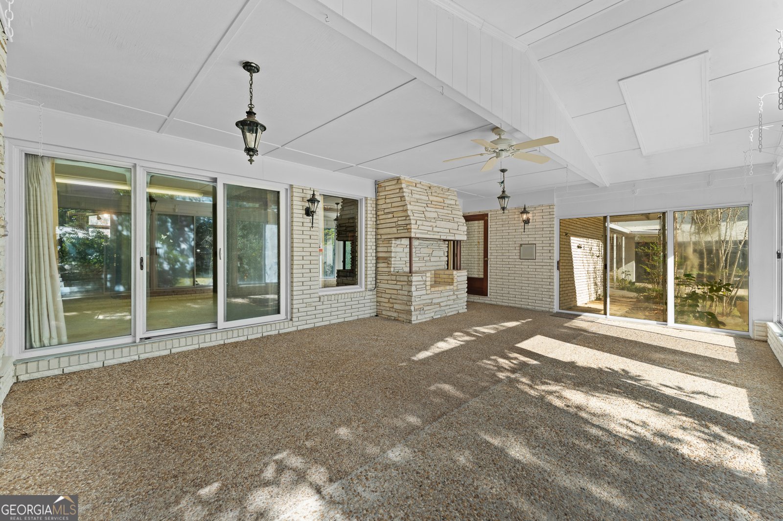 904 Ash Street Springfield - 78