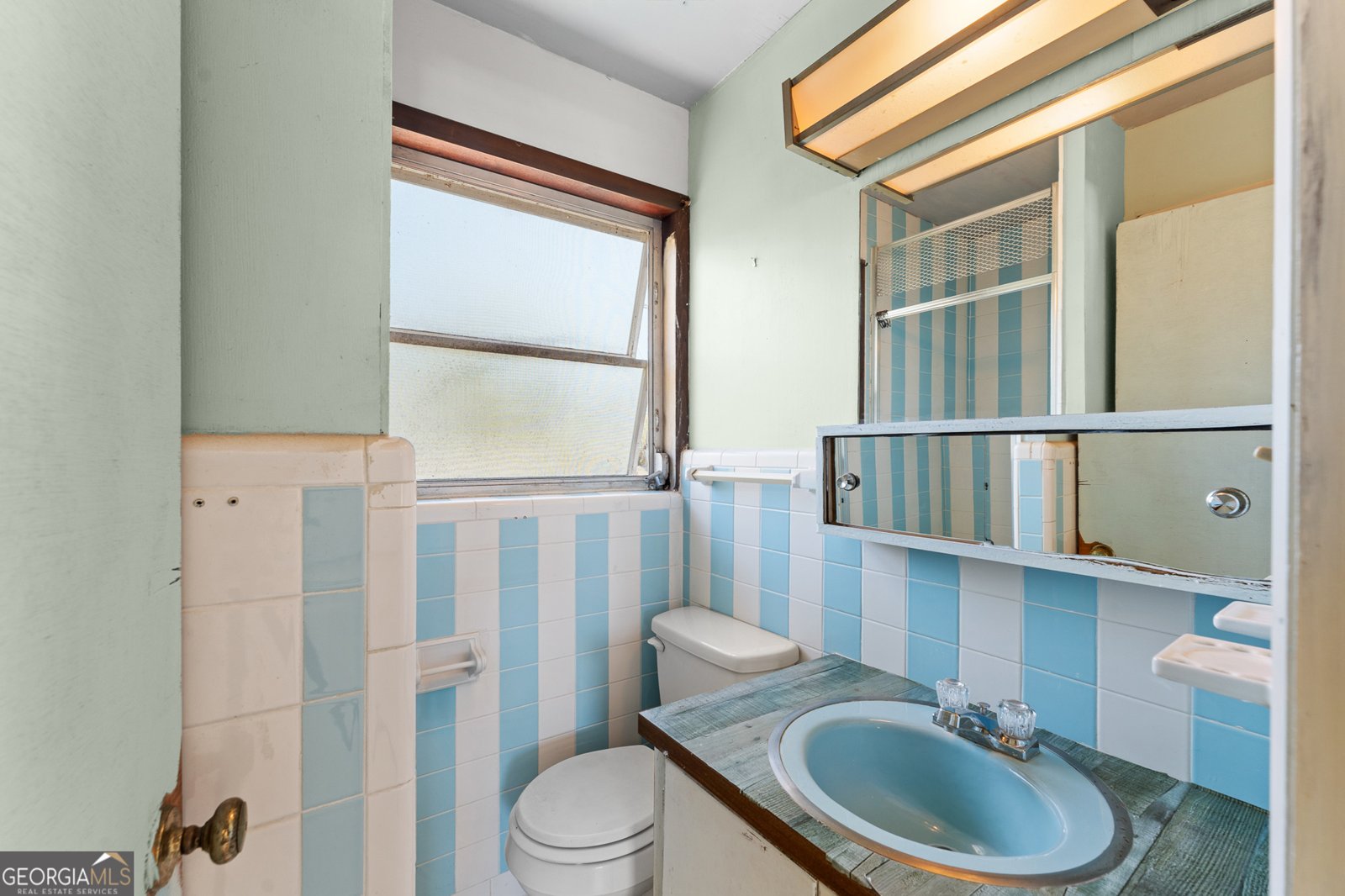 904 Ash Street Springfield - 86