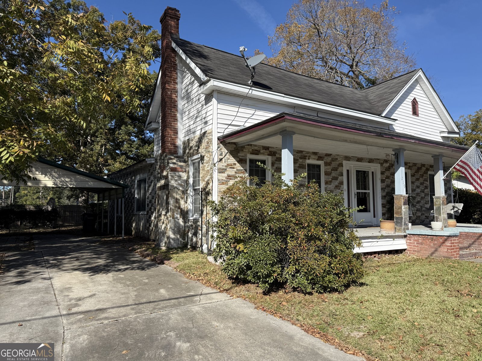 219 College Street Pembroke - 2