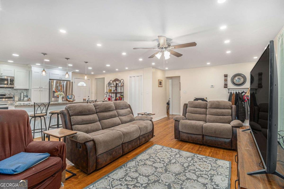 1516 Young Road Lithonia - 11