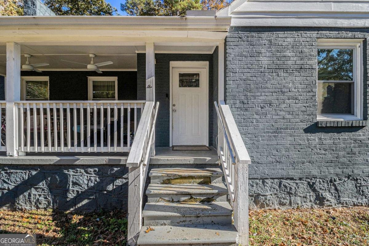 1516 Young Road Lithonia - 8