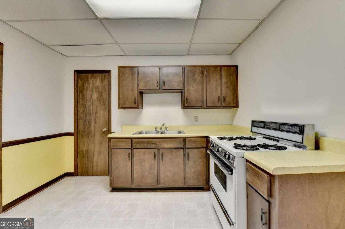 600 Rounsaville Road Roswell - 25