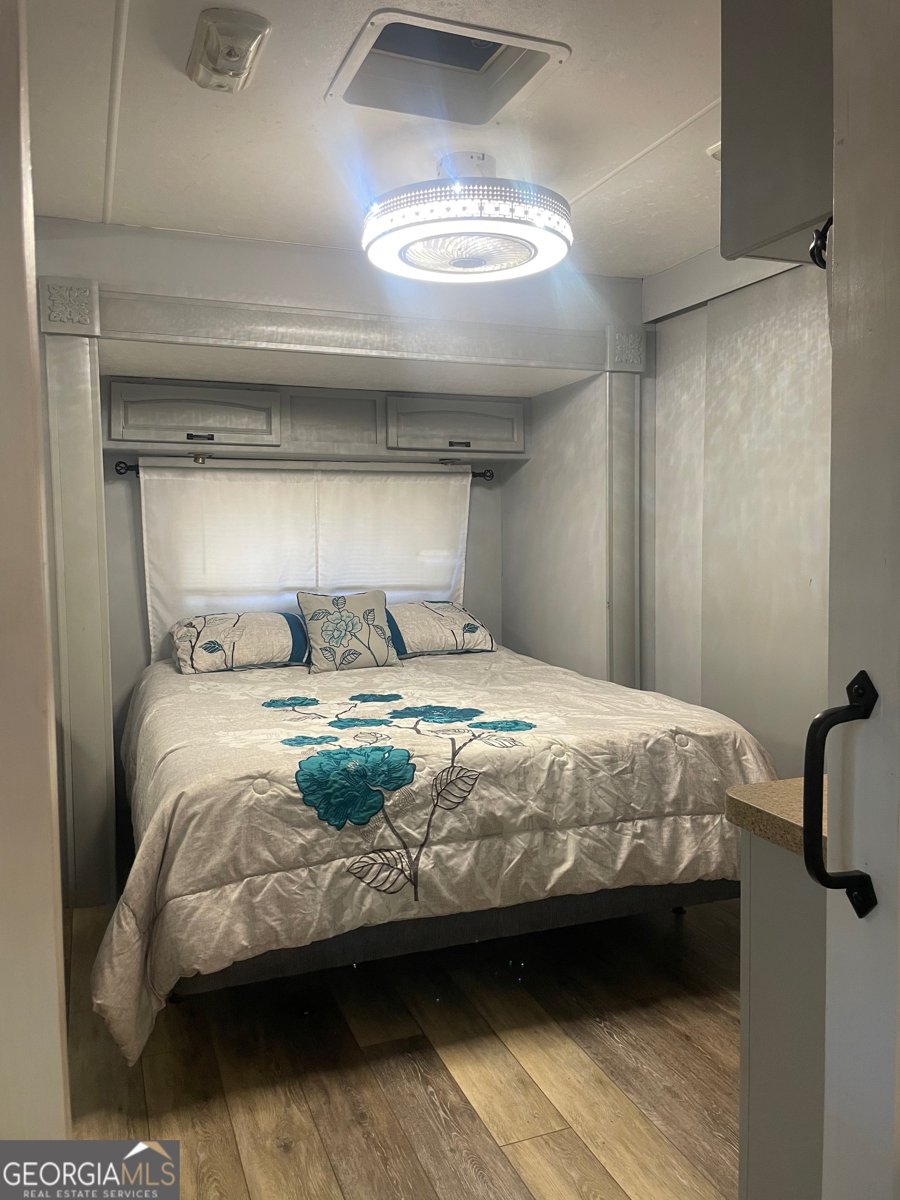 19 Yogi Bear Boulevard Cleveland - 19