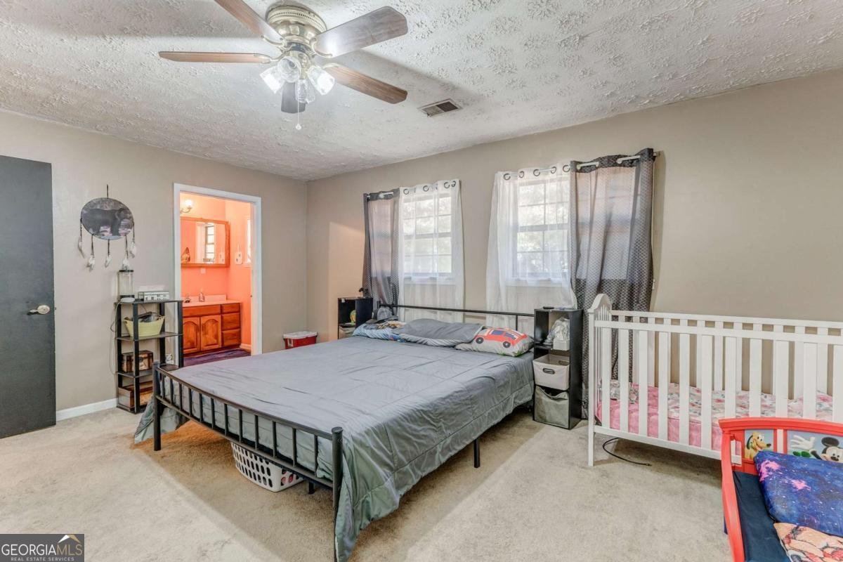 1424 Harmony Road Silver Creek - 11