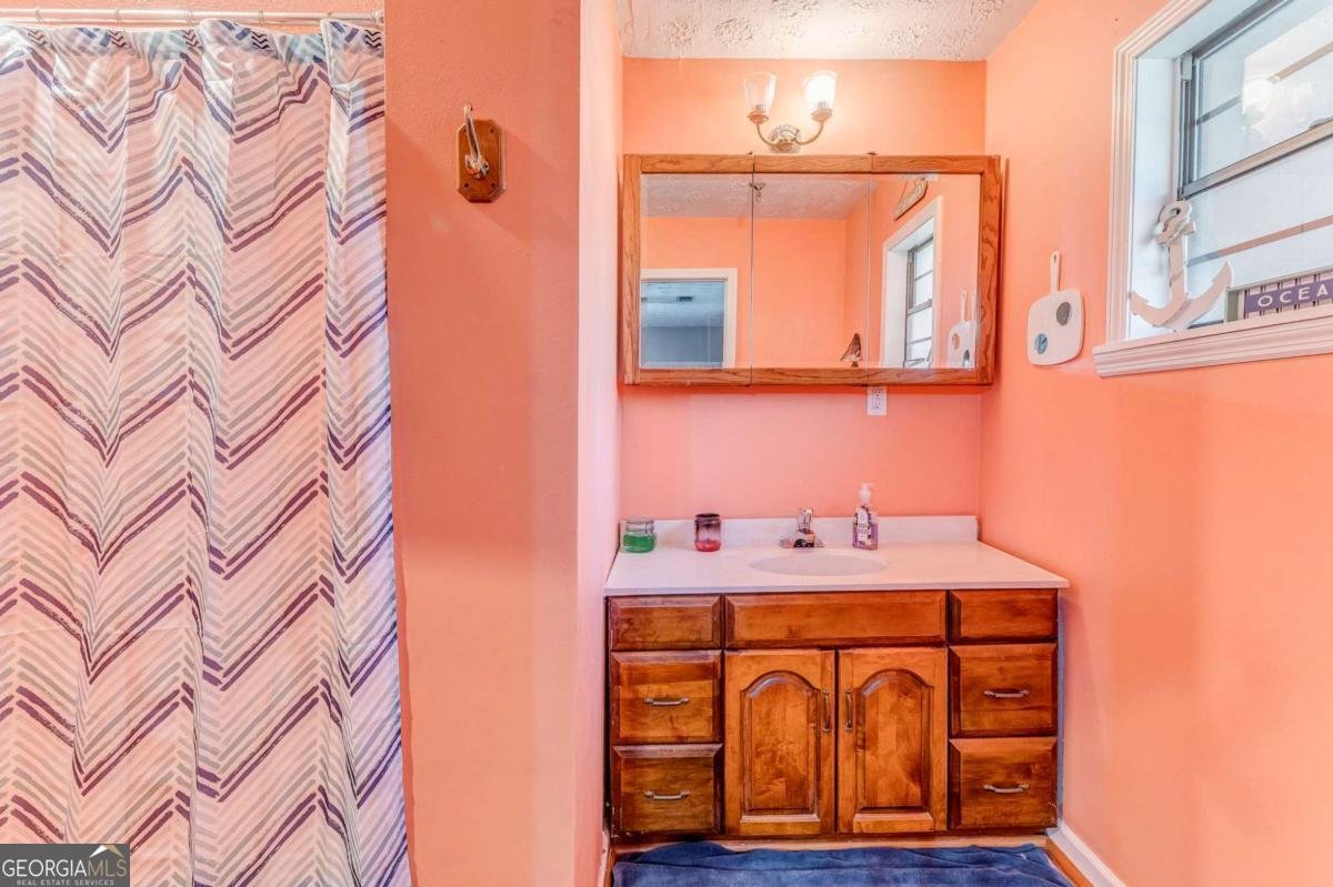 1424 Harmony Road Silver Creek - 13