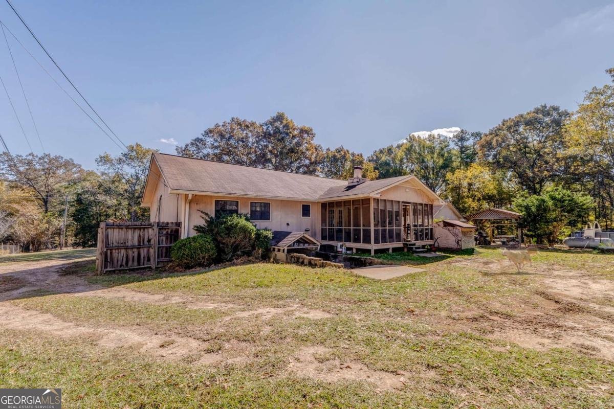 1424 Harmony Road Silver Creek - 20