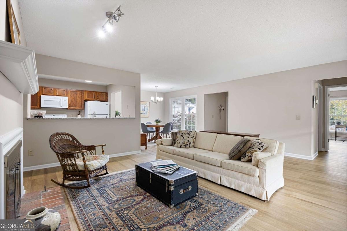 1011 Cannongate Crossing Marietta - 11