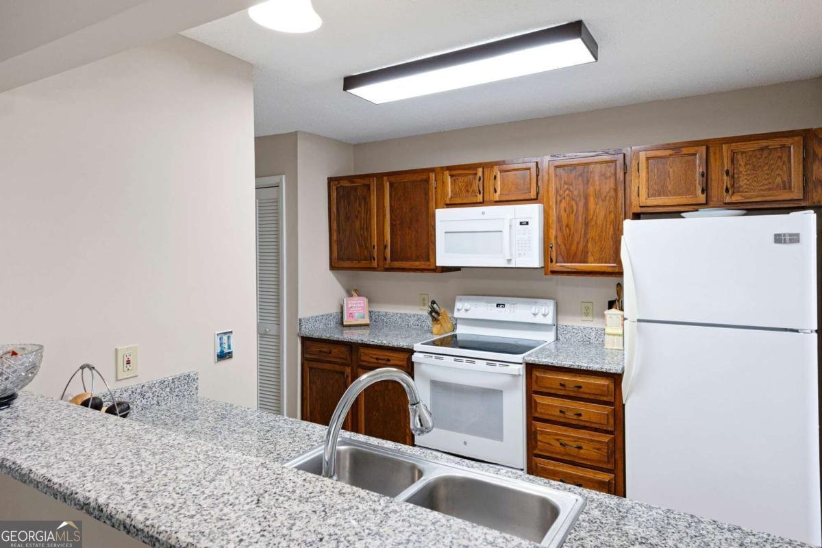 1011 Cannongate Crossing Marietta - 14