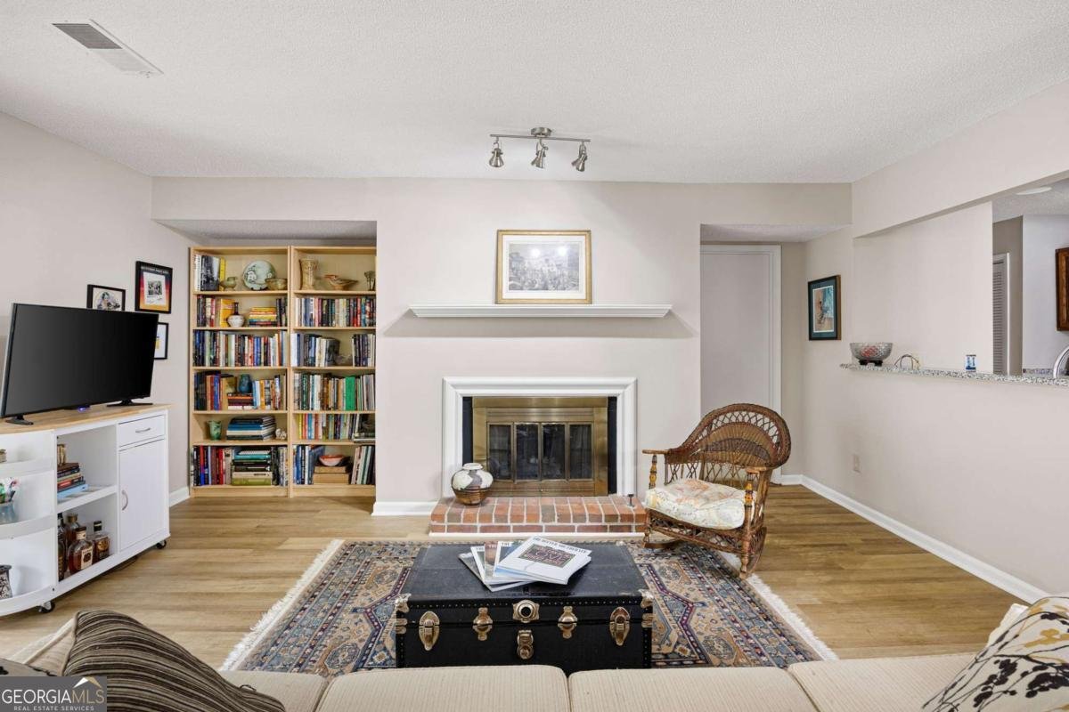 1011 Cannongate Crossing Marietta - 3