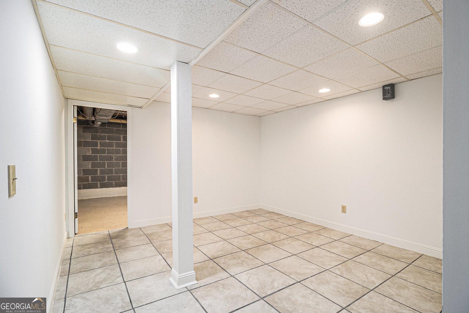 923 Tall Pine Court Stone Mountain - 1