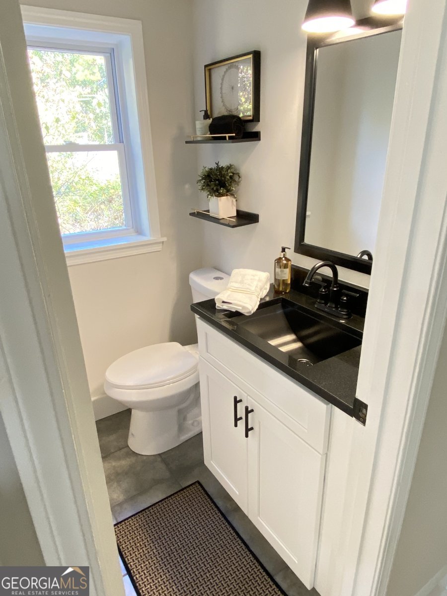 323 West Claiborne Court Marietta - 16