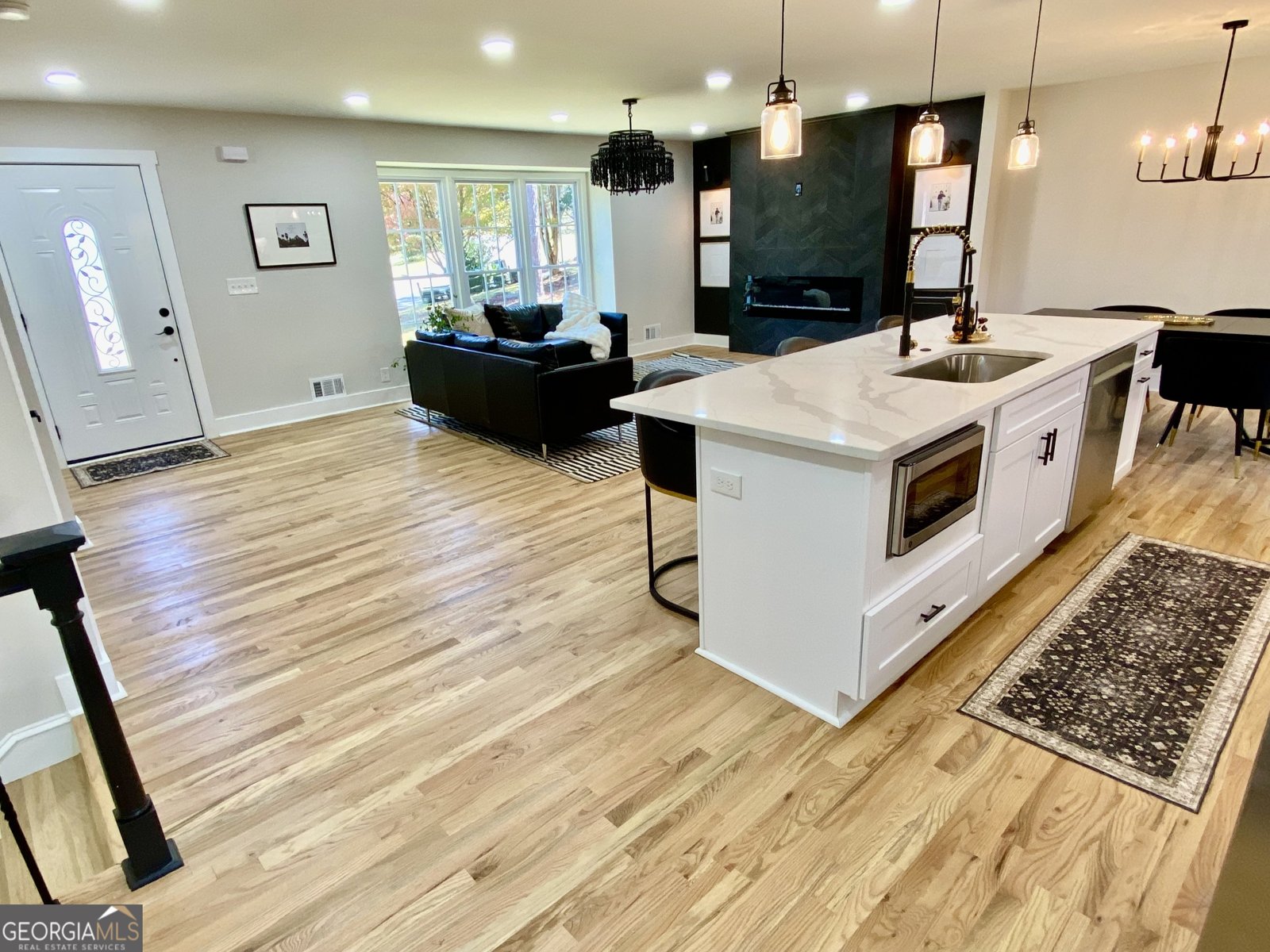 323 West Claiborne Court Marietta - 4